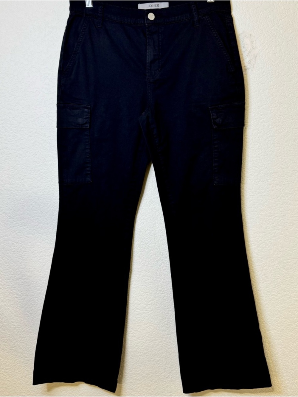Joe’s Jeans Black Cargo Flare Pants Mid Rise Stretch Utility Chic Size 29